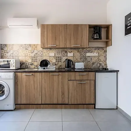 Апартаменты Modern Central